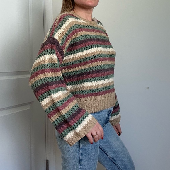 Open Knit Stripe Wide Sleeve Sweater - Picture 4 of 10